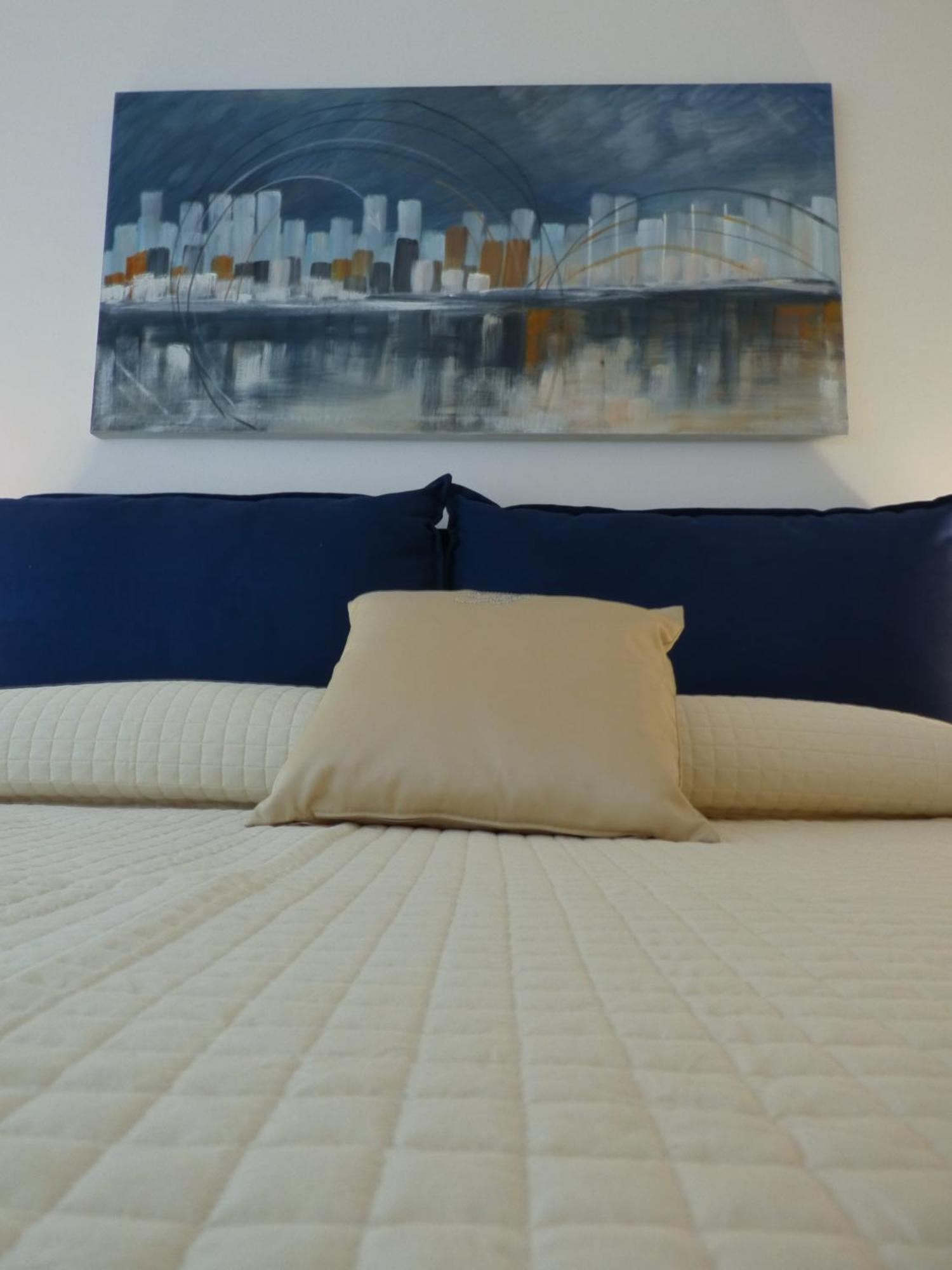 Isola Di Man Apartment Империа Екстериор снимка